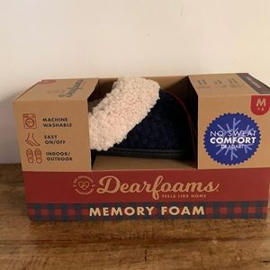 NWT Dearfoam slippers in navy blue size 7/8
